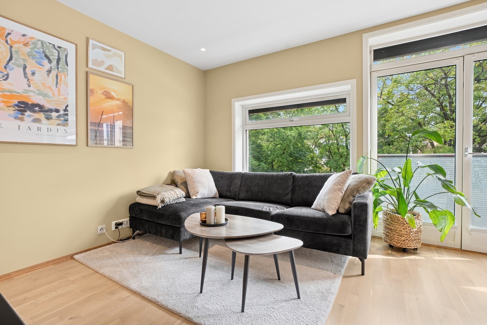 Lys og fin sofakrok. Galleribilde