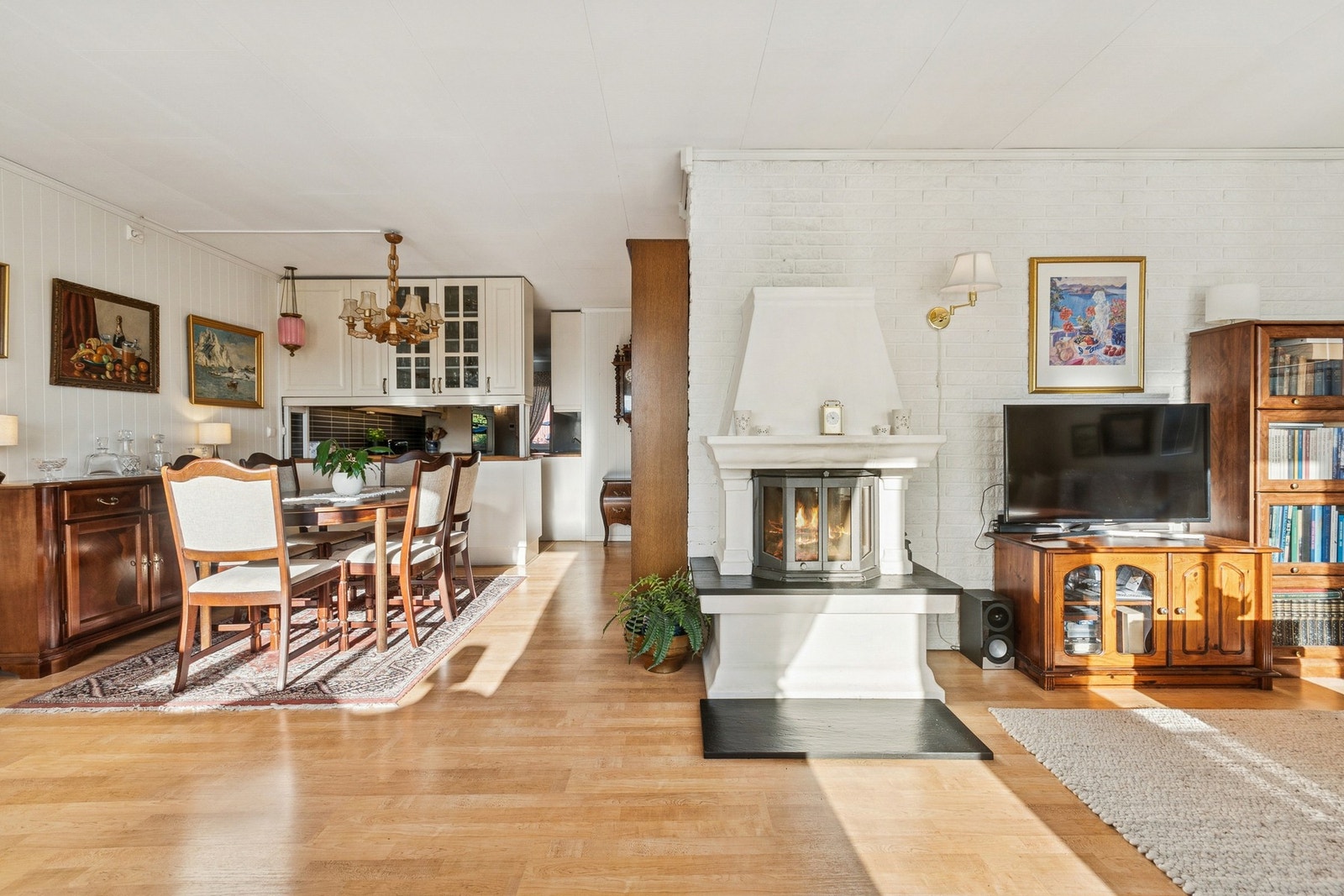 Stue/Spisestue Galleribilde