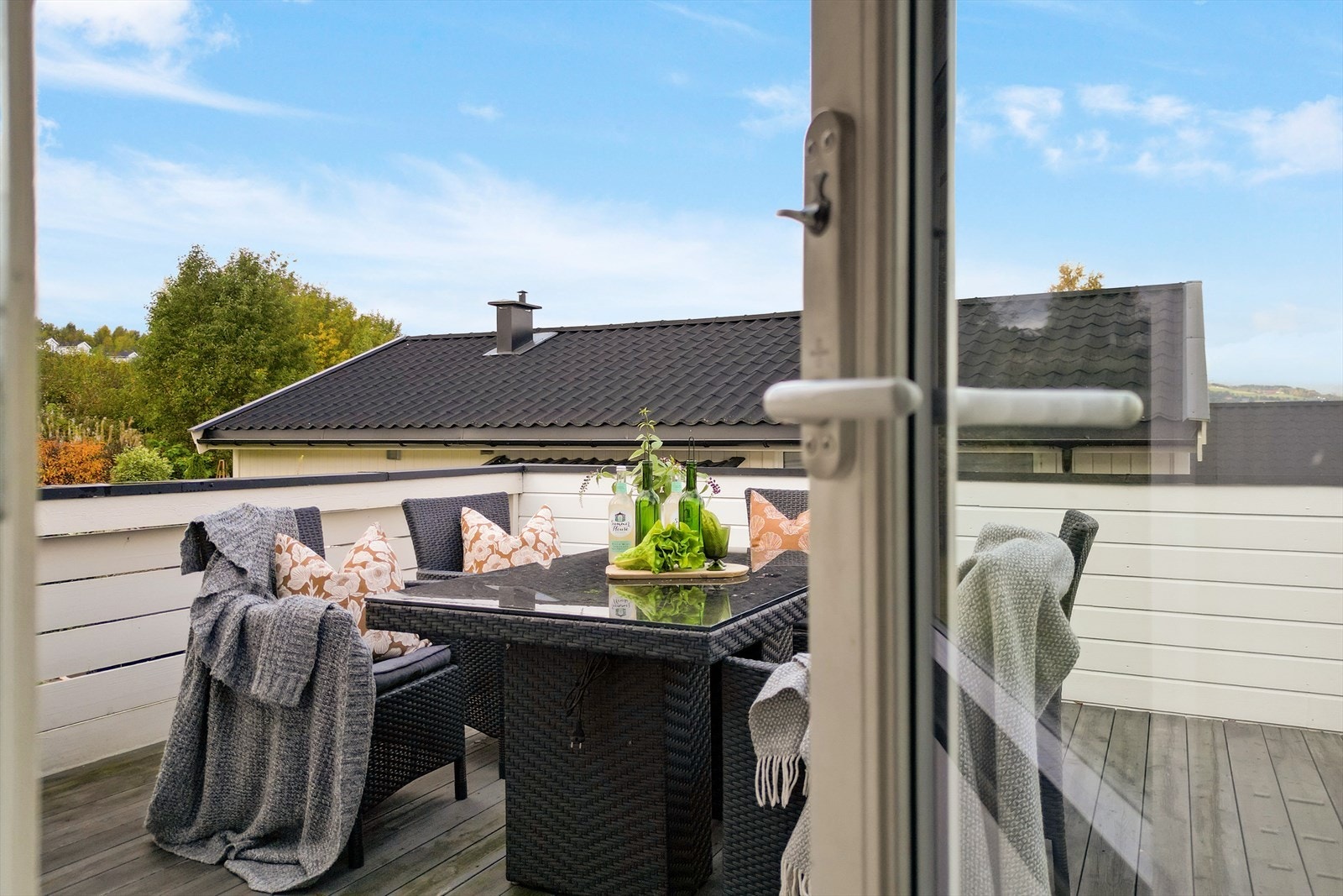 Utgang til veranda. Galleribilde