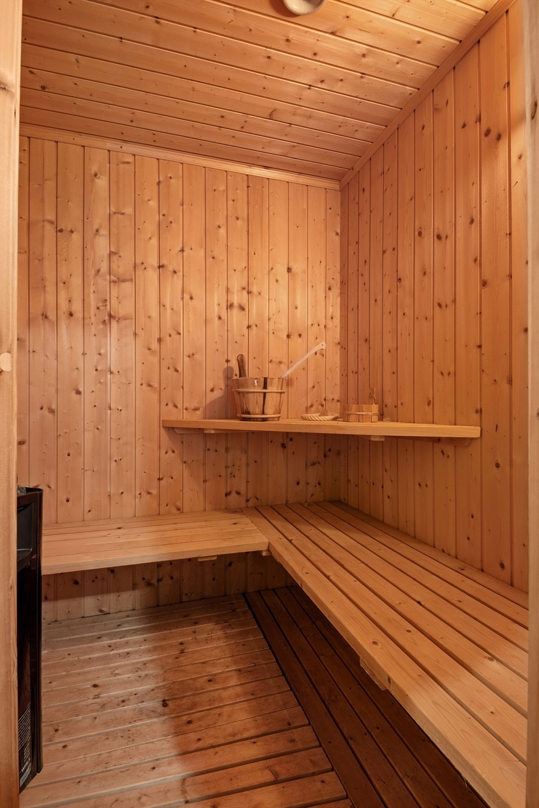 Badstue med enkel tilgang fra underetasjens bad - ideell for velvære i hverdagen Galleribilde