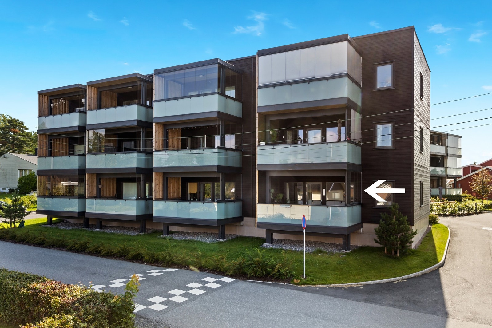 Boligen har god beliggenhet i barnevennlige omgivelser i sentrum av Halmstad. Galleribilde