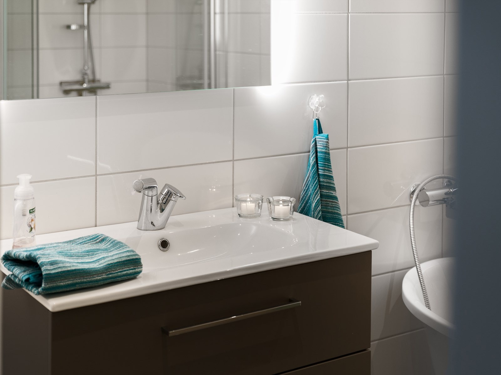 Moderne baderomsinnredning fra Dansani. Galleribilde