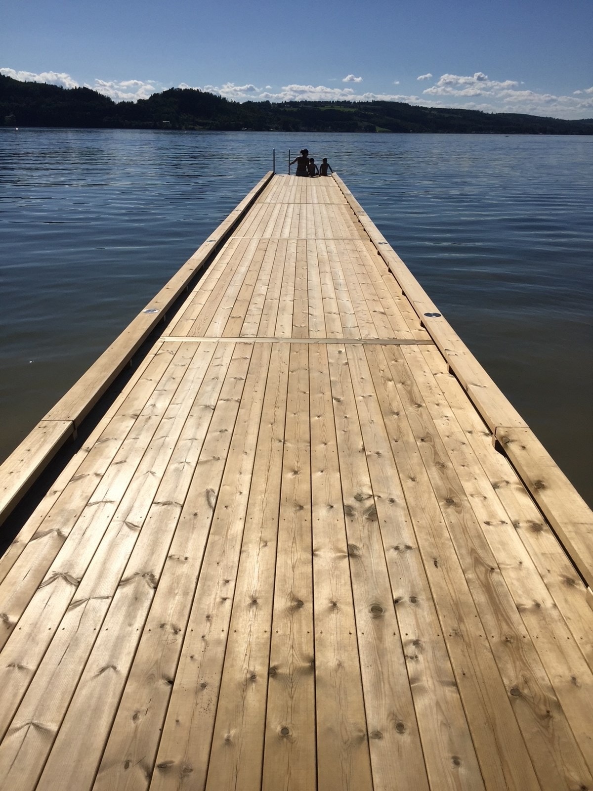 Brygge som eies av vellet - Privat bilde. Galleribilde