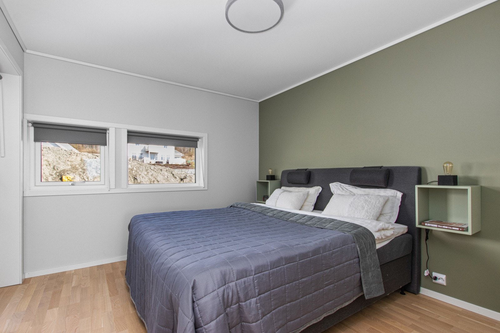 270188_IMG_6433.jpg Galleribilde