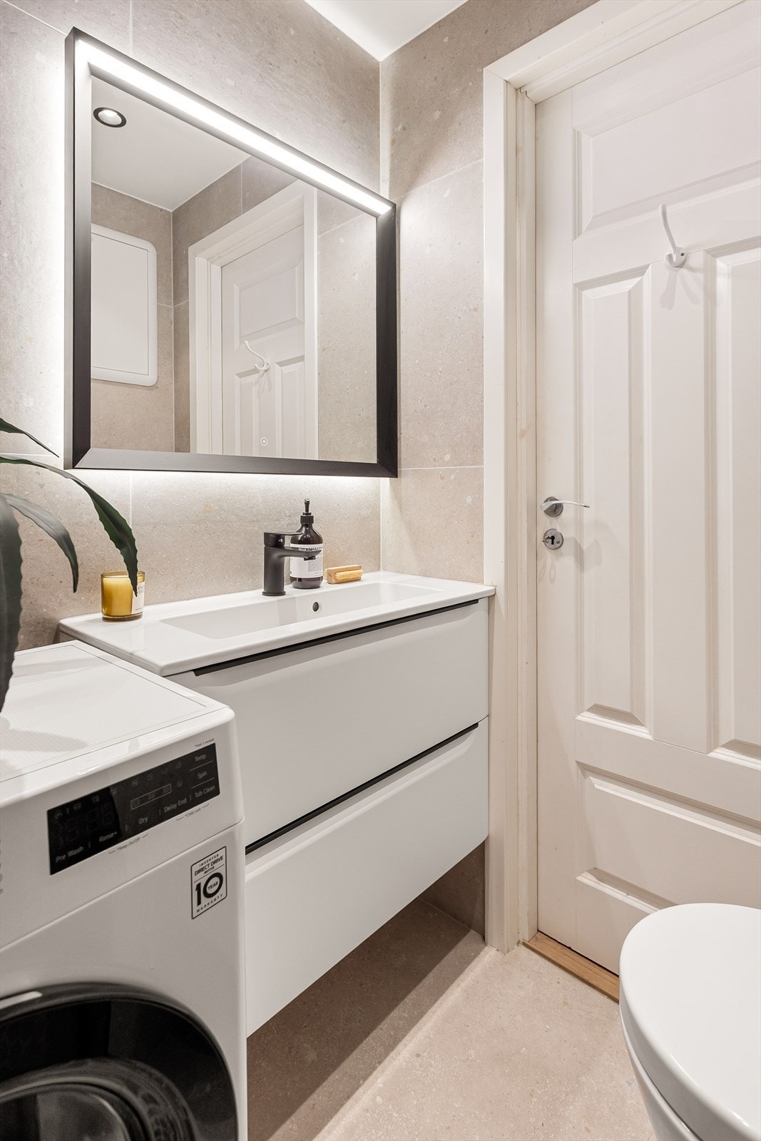 Opplegg for vaskemaskin. Naturlig avtrekk. Galleribilde