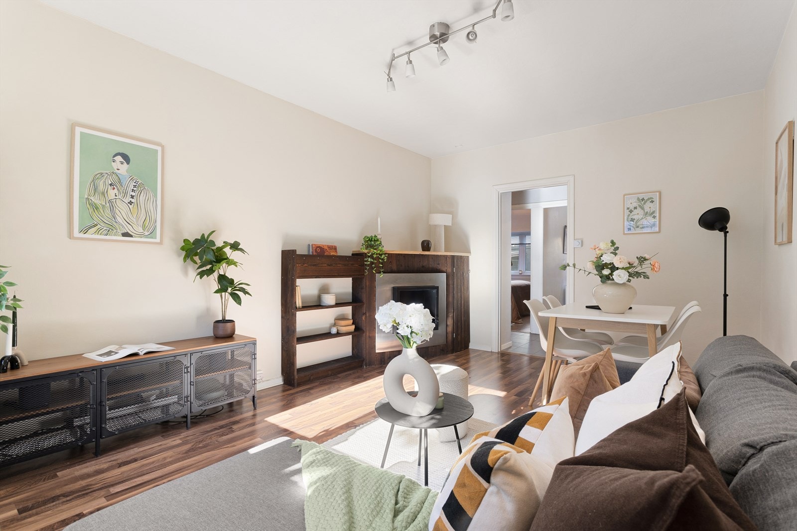 Leiligheten har en god takhøyde på 2,67 meter. Galleribilde