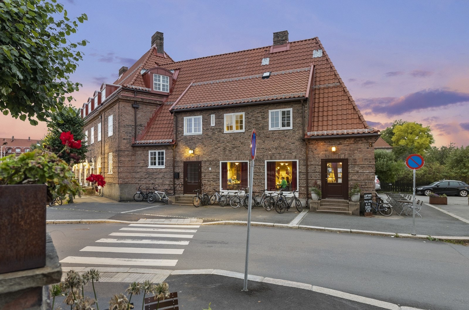 Pizzarestauranten Lofthus. Galleribilde