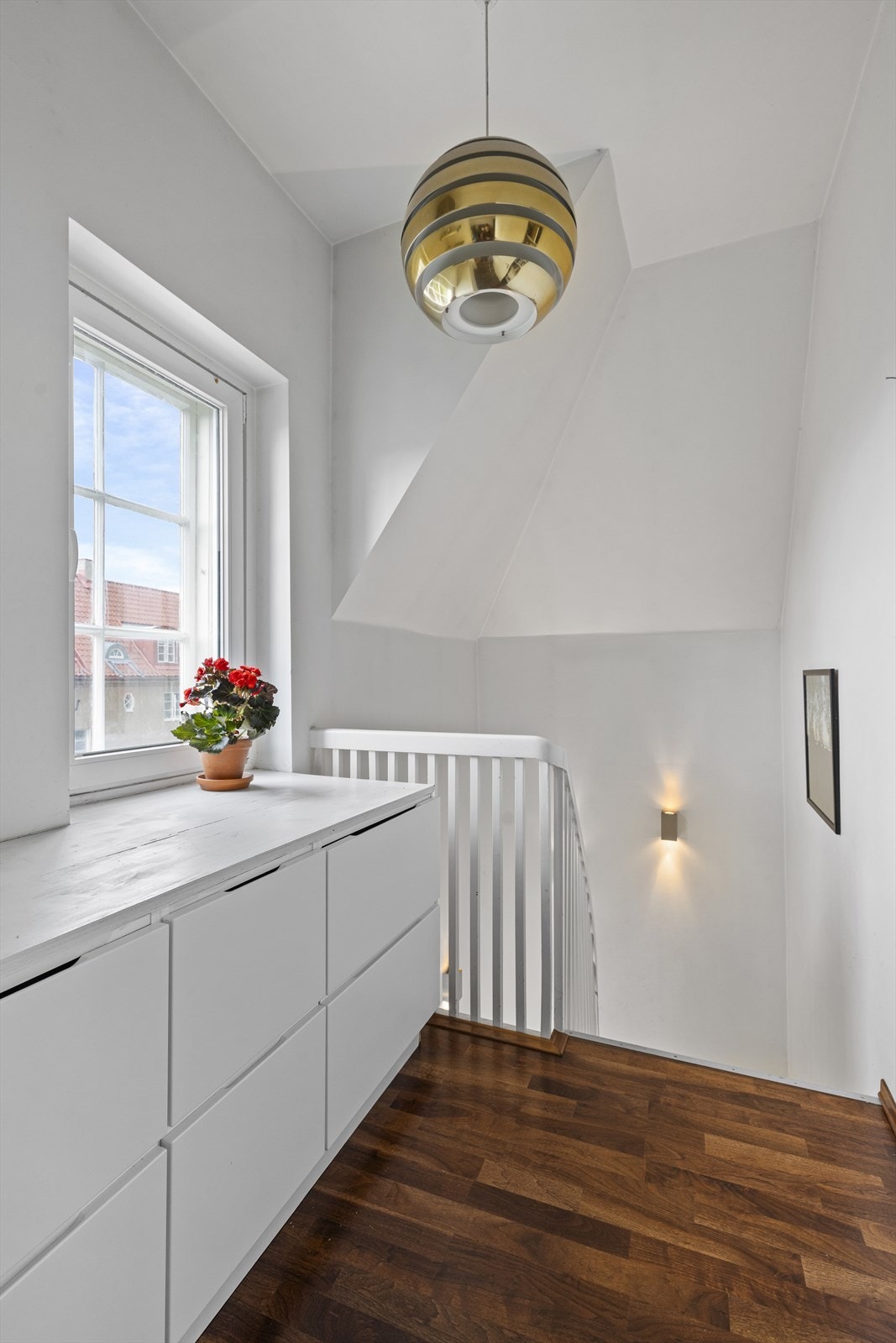 Trappegang til hagen. Galleribilde