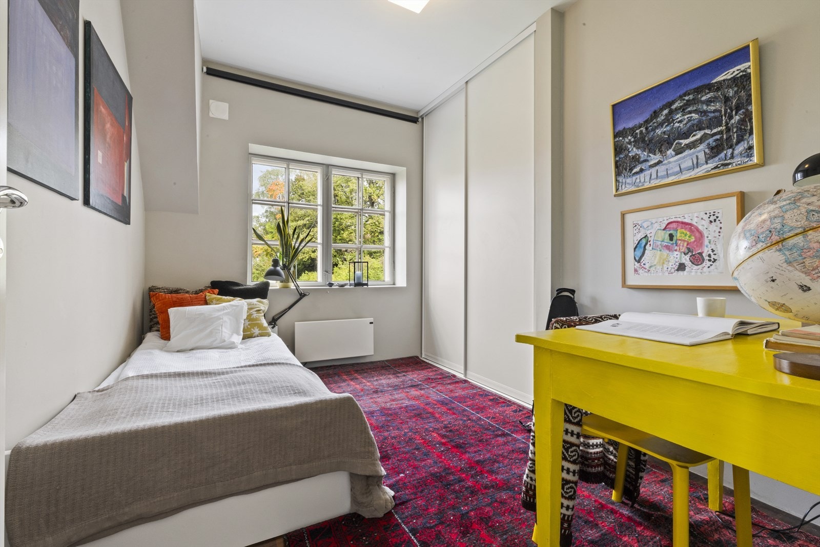 Det er et soverom i 2. etg. Galleribilde