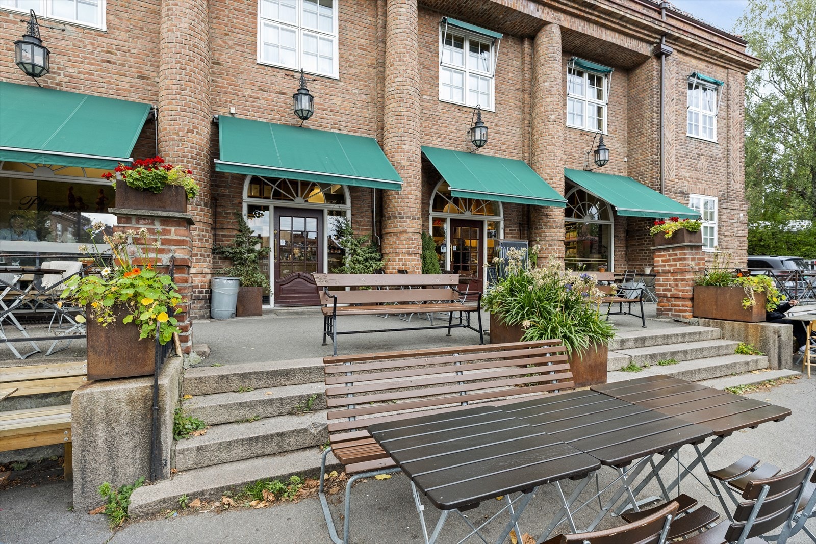 Åpent bakeri. Galleribilde