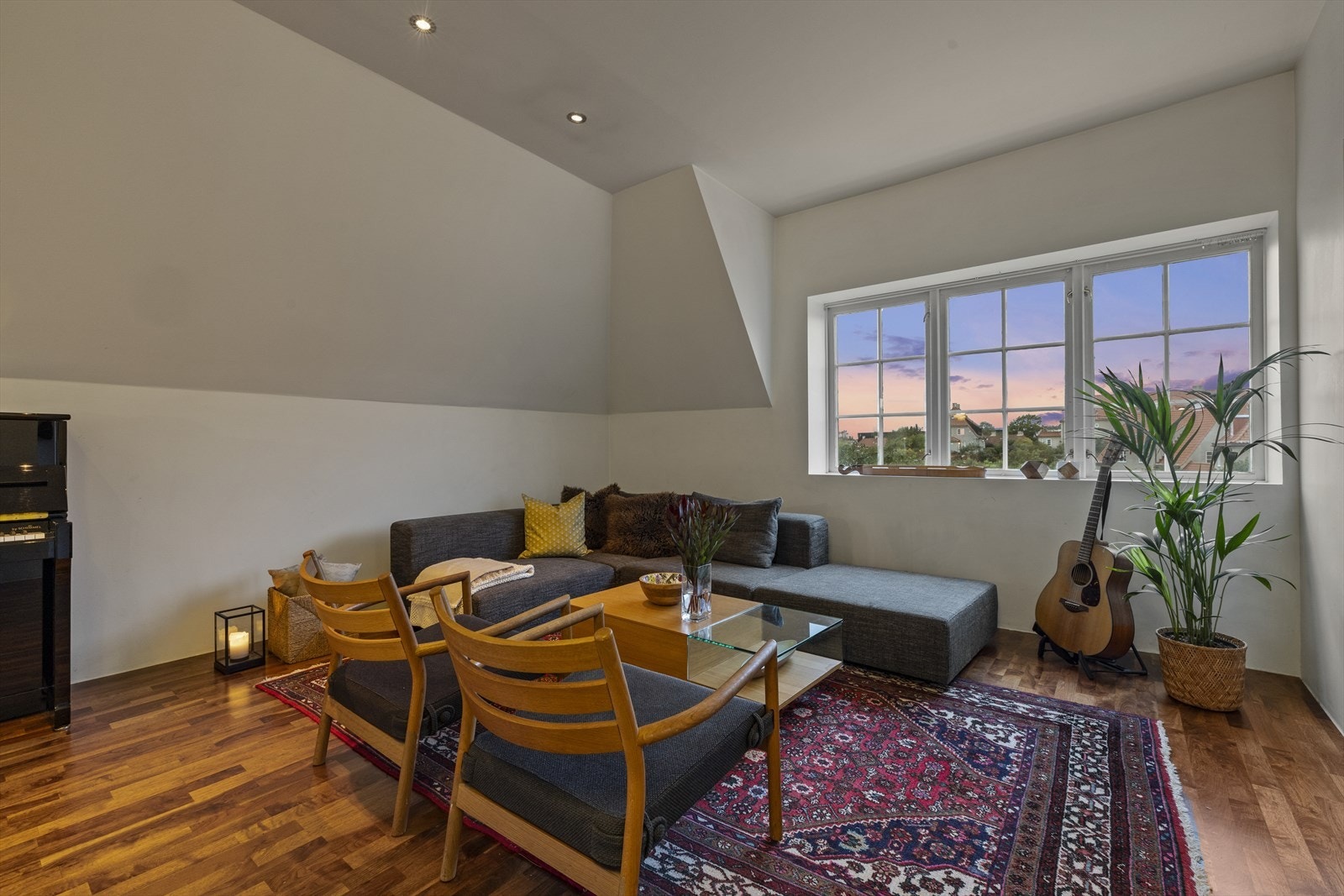 Kveldshygge i stuen. Galleribilde