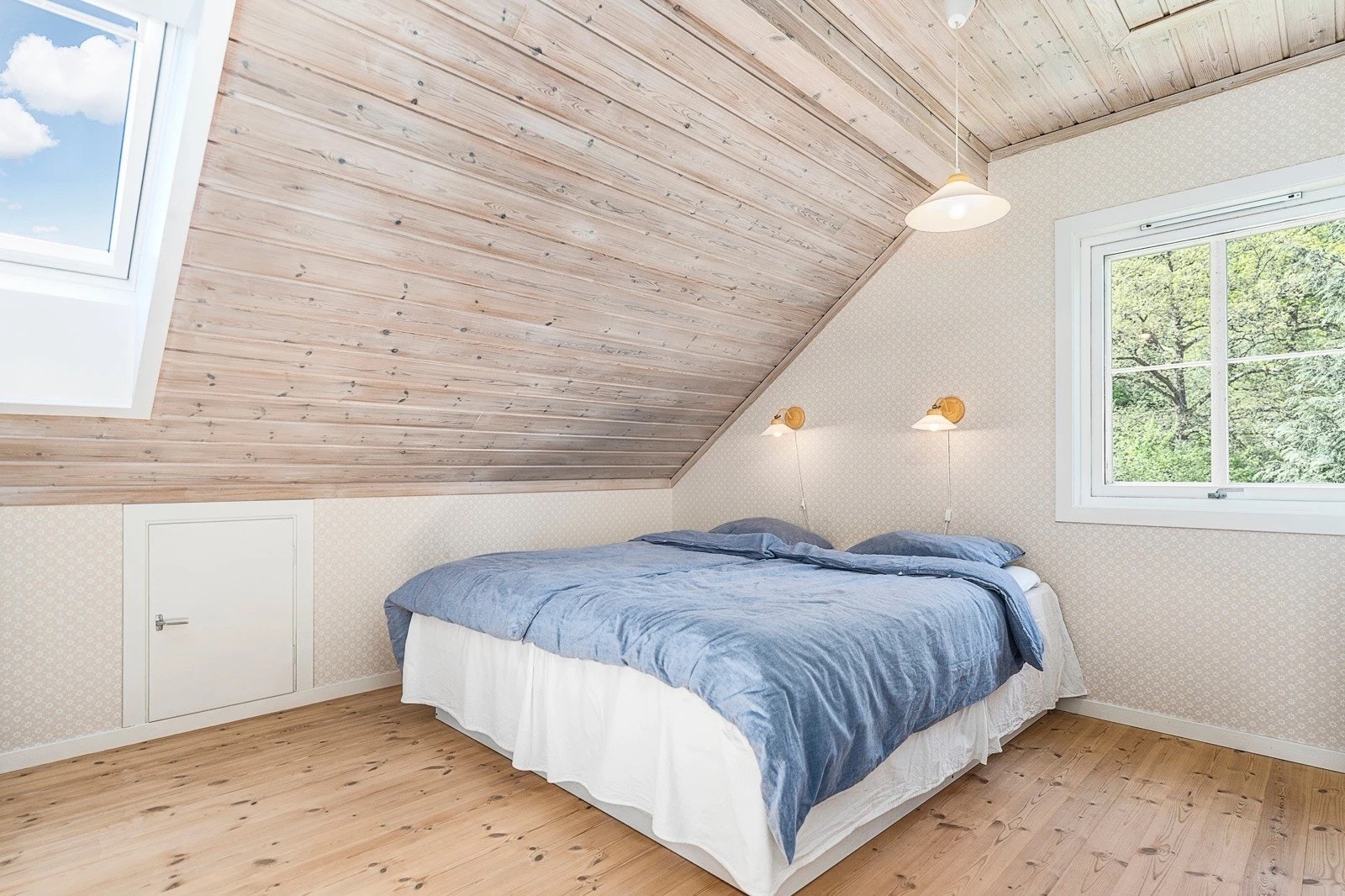 Soverom 3, i 2 etasje med garderoberom. Galleribilde