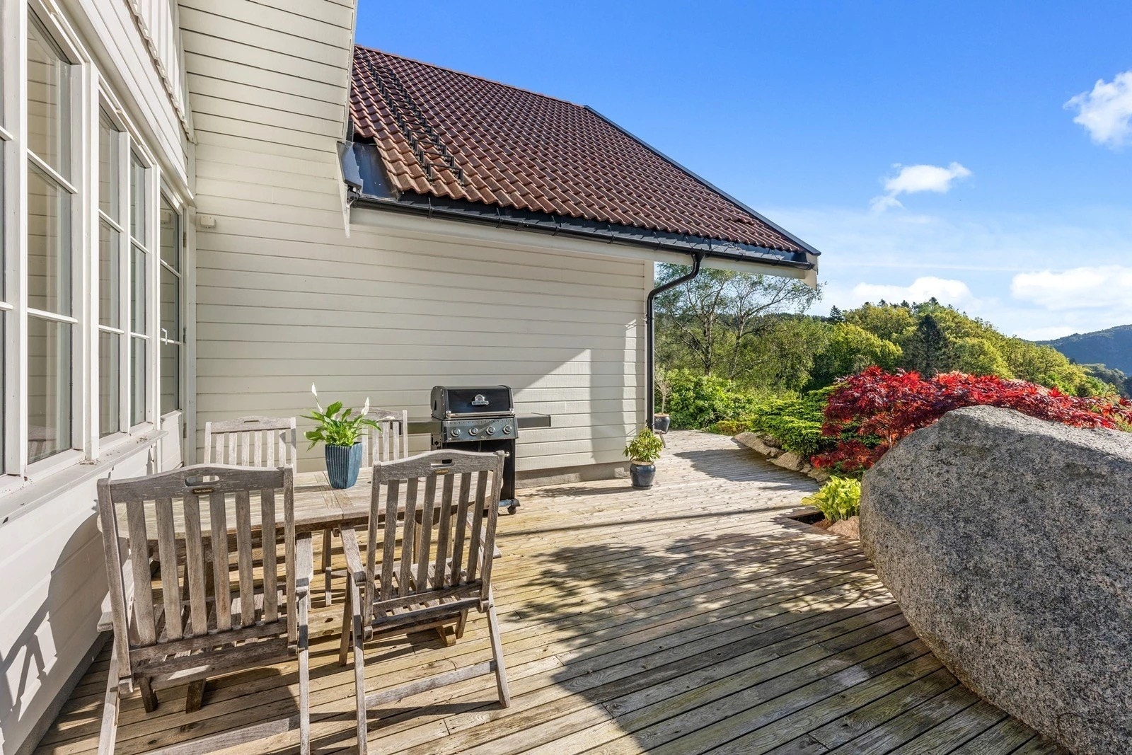 Lune uteplasser Galleribilde