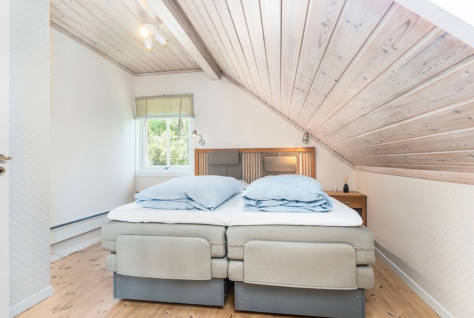 Soverom 2, 2 etg med garderoberom. Galleribilde