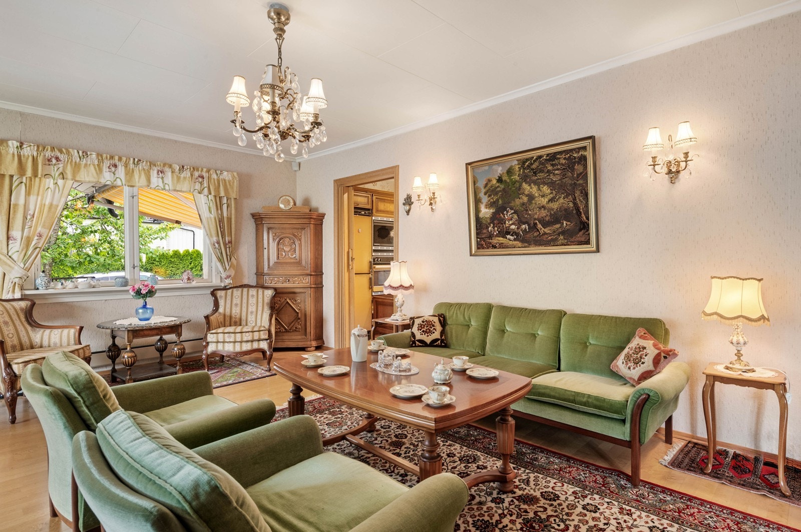 I hovedetasjen har man tre fine stuer Galleribilde