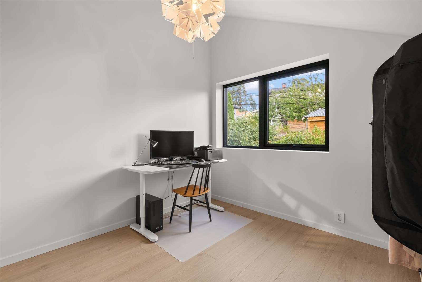 Den fleksible planløsningen gir mange muligheter for å tilpasse rommet etter behov og livssituasjon. Galleribilde