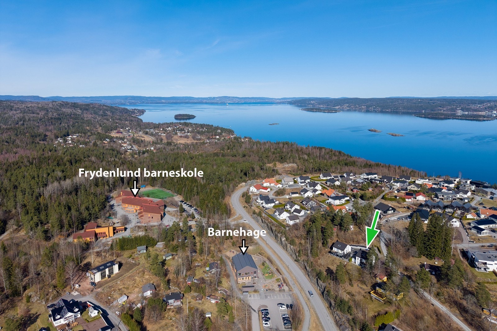 Flott beliggenhet med kort vei til skole, barnehage og fjorden Galleribilde