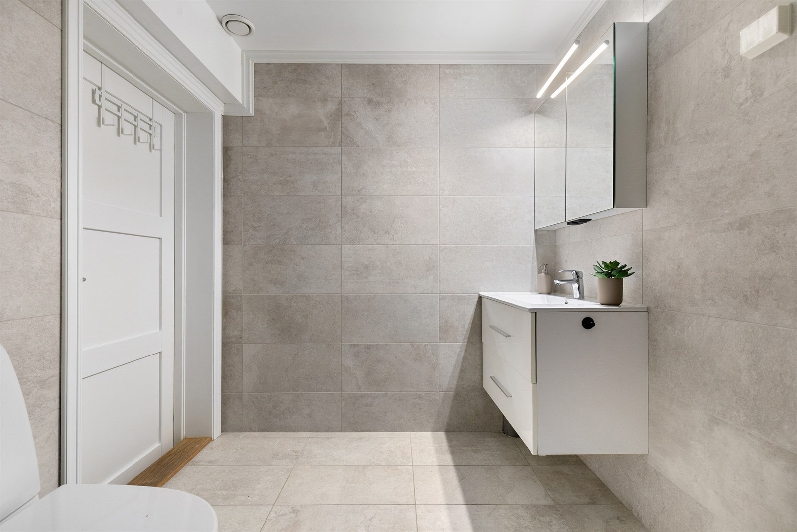 Badet i u.etg/hybel Galleribilde