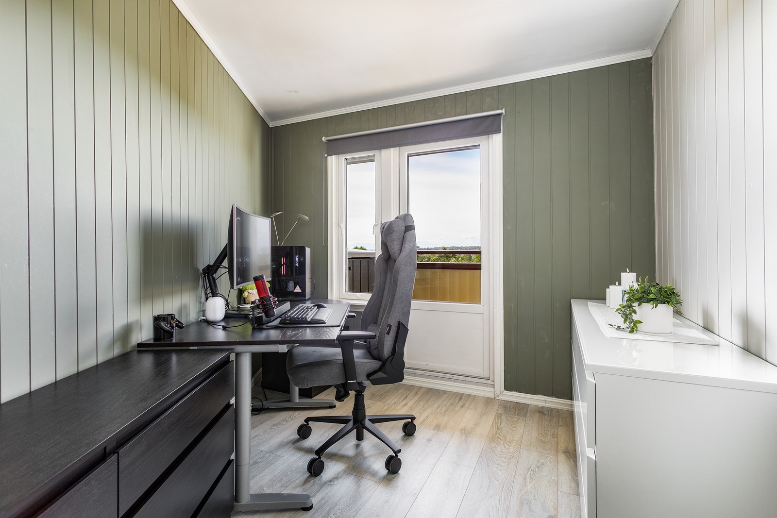 Dette soverommet fyller i dag rollen som hjemmekontor, men passer også som barnerom. Galleribilde