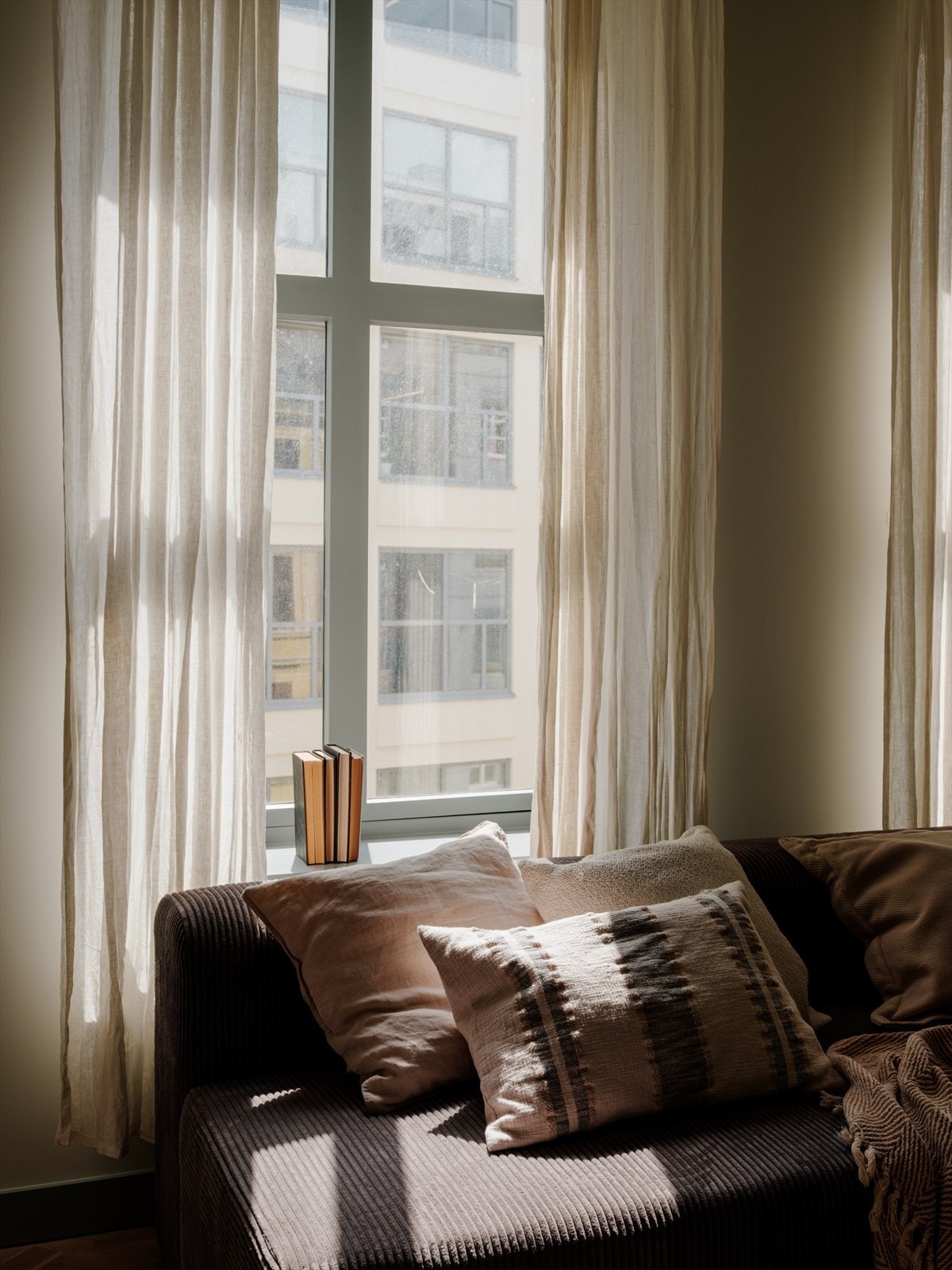 Vinduer med 2-lags isolerglass. Galleribilde