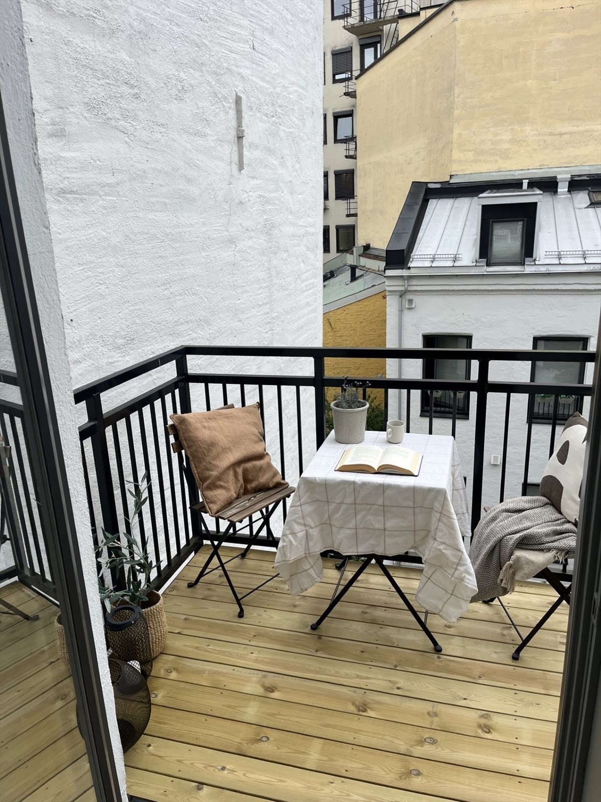 Det er lagt nytt terrassebord - selger sitt bilde Galleribilde