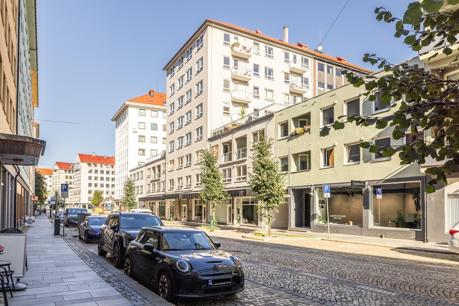 Rolig område mellom Nordnes og byen, sjø og fjell. Et herlig utgangspunkt for det gode liv i byen. Galleribilde