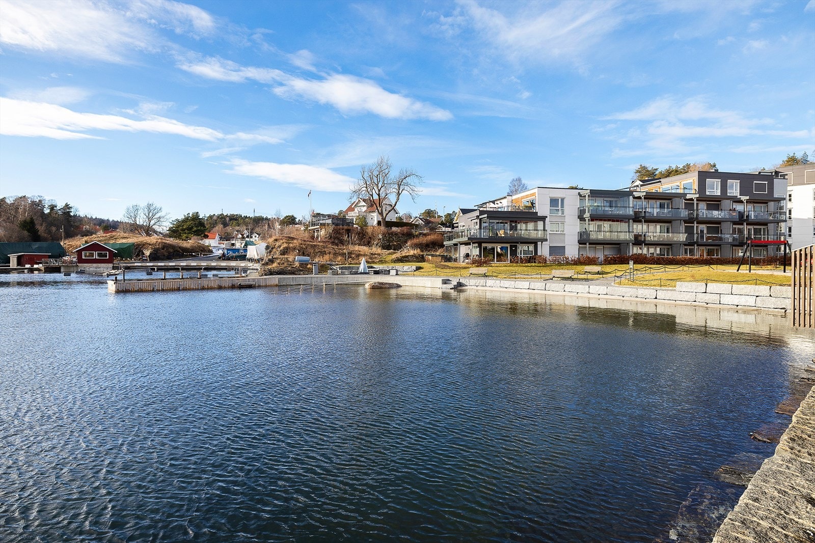 Fra bryggeområde mot fellesområde Galleribilde