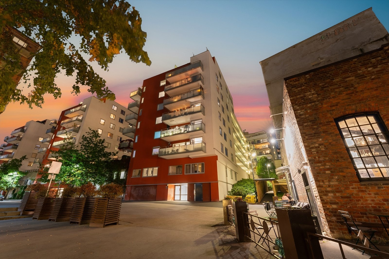 Leiligheten ligger i et nyere bygg fra 2012 som har moderne fasiliteter. Galleribilde