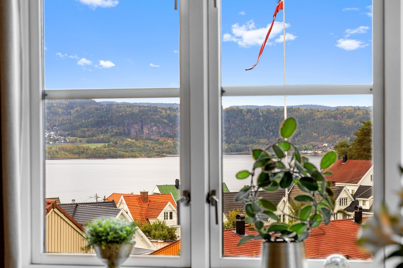 Utsikt fra stuen. Galleribilde