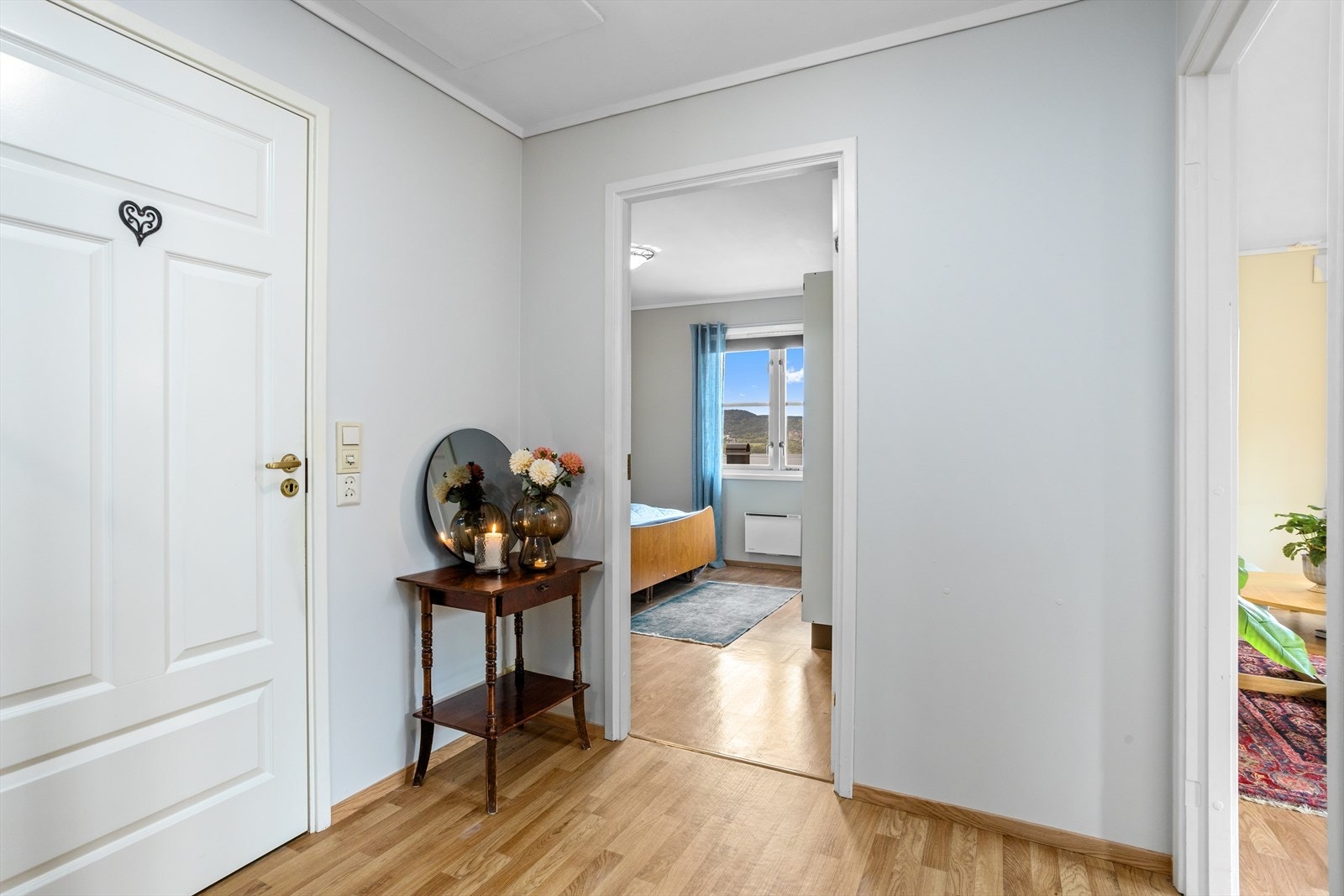 Leiligheten har et stort og godt soverom. Galleribilde