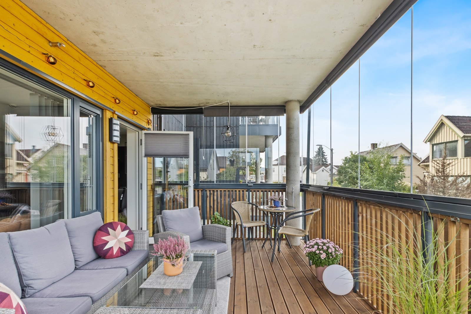 Vinterhage / innglasset balkong. Galleribilde