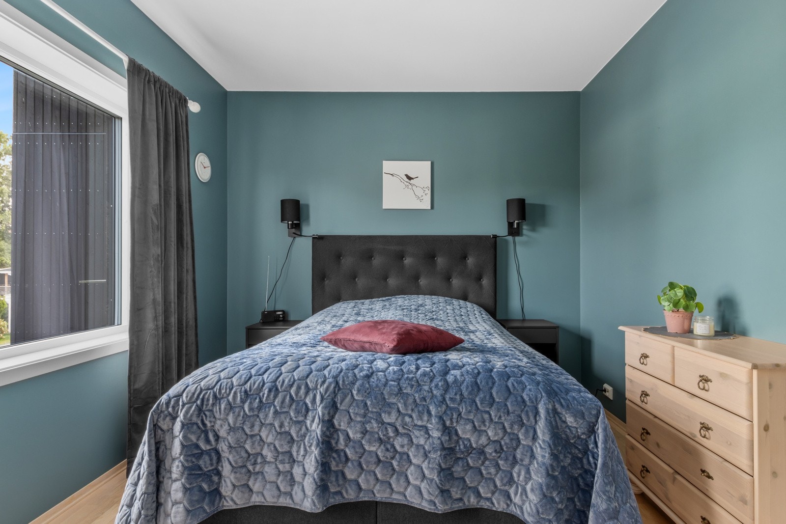 Begge soverommene har god plass til både seng og garderobe. Galleribilde