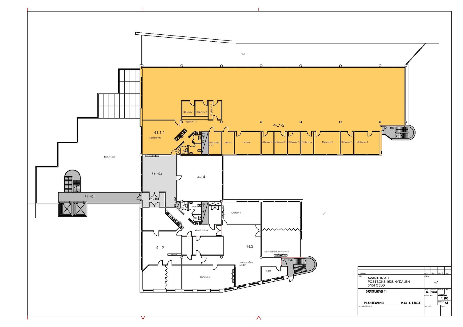 992 kvm kontor i 4. etasje. Et flott og åpent lokale med fantastisk utsikt. Helt åpent, med cellekontorer langs den ene fasaden. Galleribilde