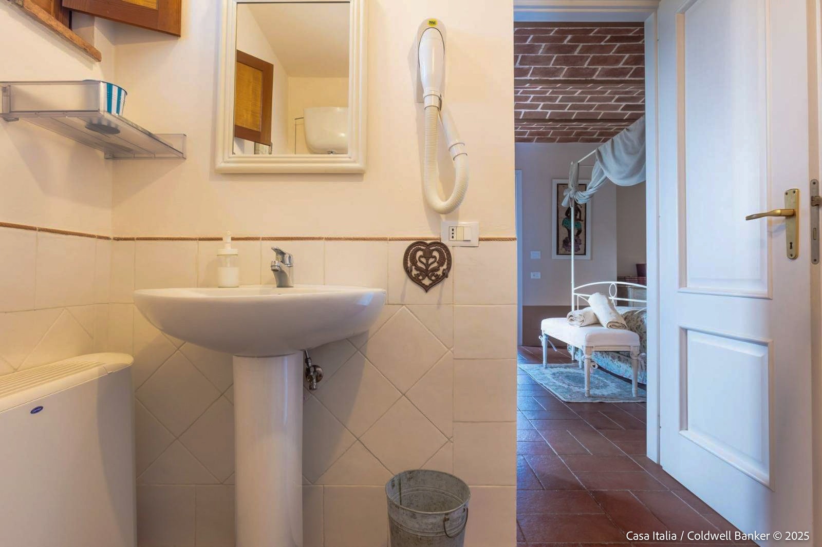 Alle leiligheter og rom har eget bad. Galleribilde