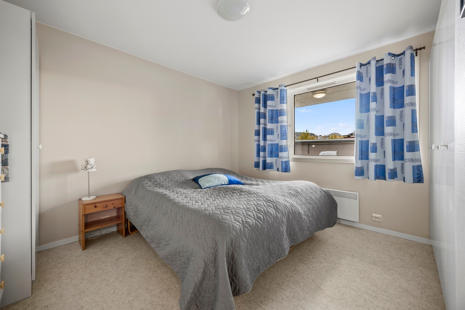 Soverom - ca 12 kvm Galleribilde