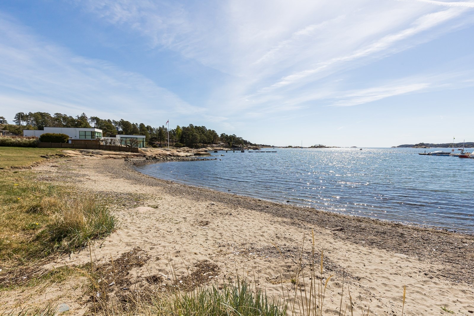 Med vakker skjærgård- kanskje en av Vestfolds flotteste- rett utenfor har man utallige muligheter for båt- og sjøliv..jpg Galleribilde