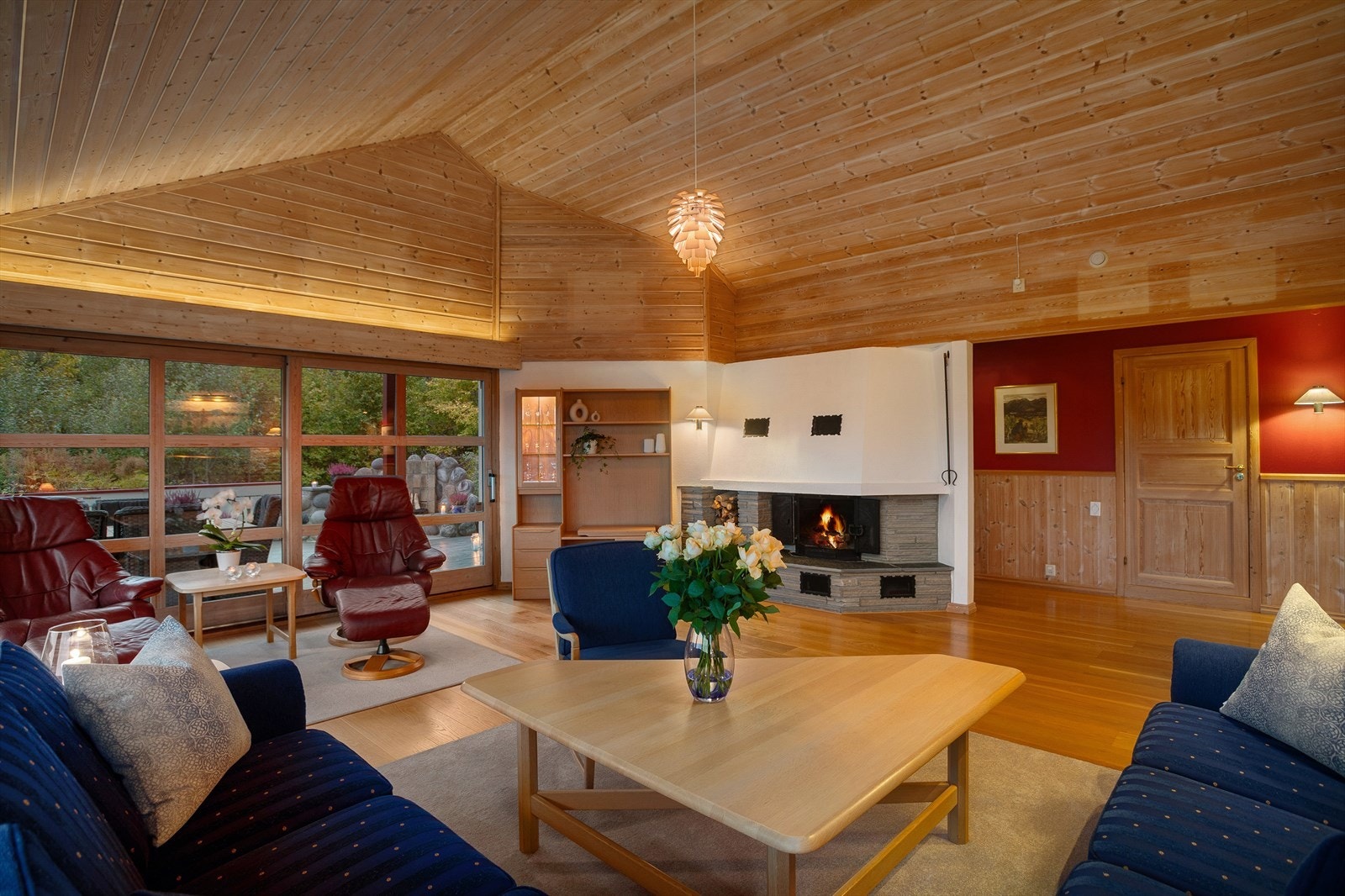 Stor og nydelig stue med god takhøyde (4,07m) Galleribilde