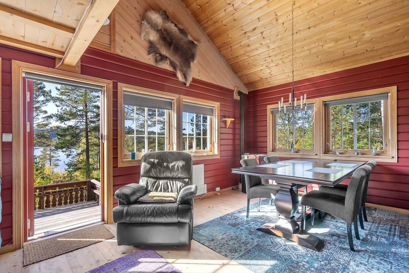 Koselig stue; her kan man finne roen Galleribilde