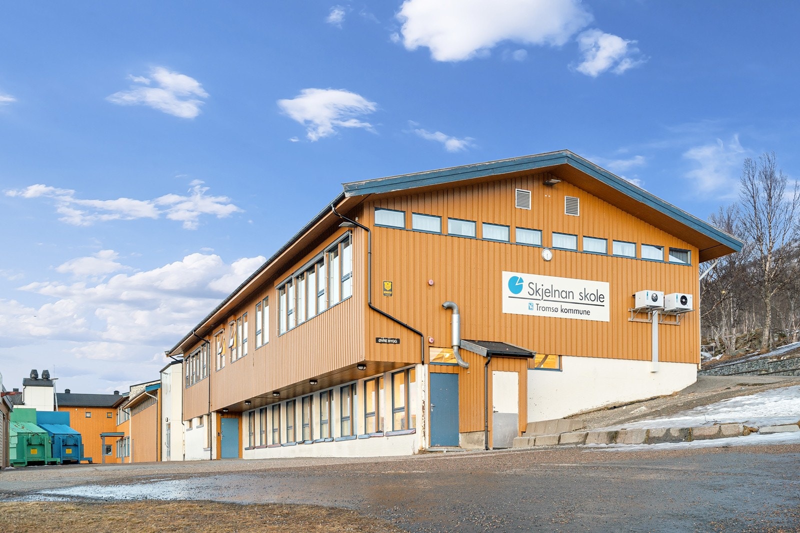 Gangavstand til Skjelnan Skole.