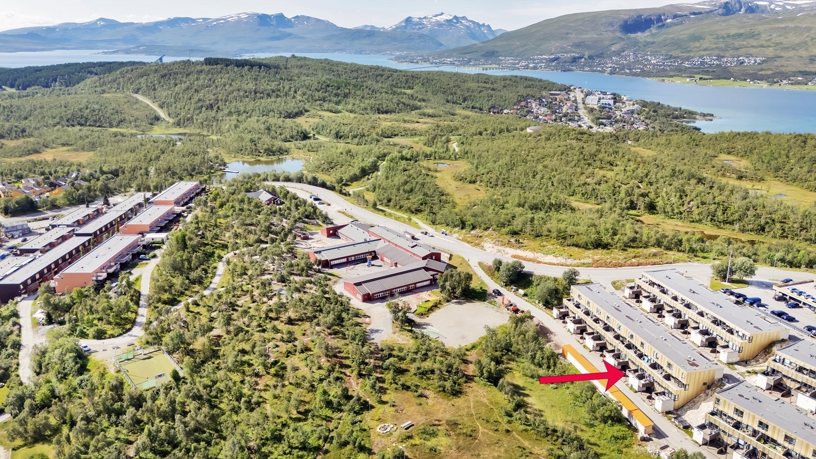 Kort vei til nærmeste dagligvarebutikk "Coop Extra". Galleribilde