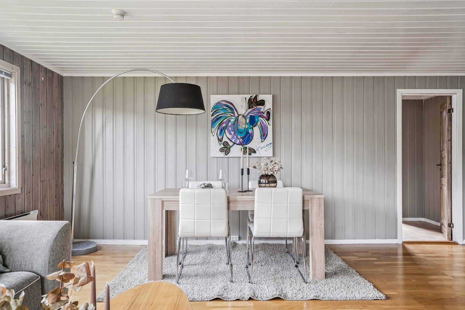 Lyst og trivelig spiseområde. Galleribilde