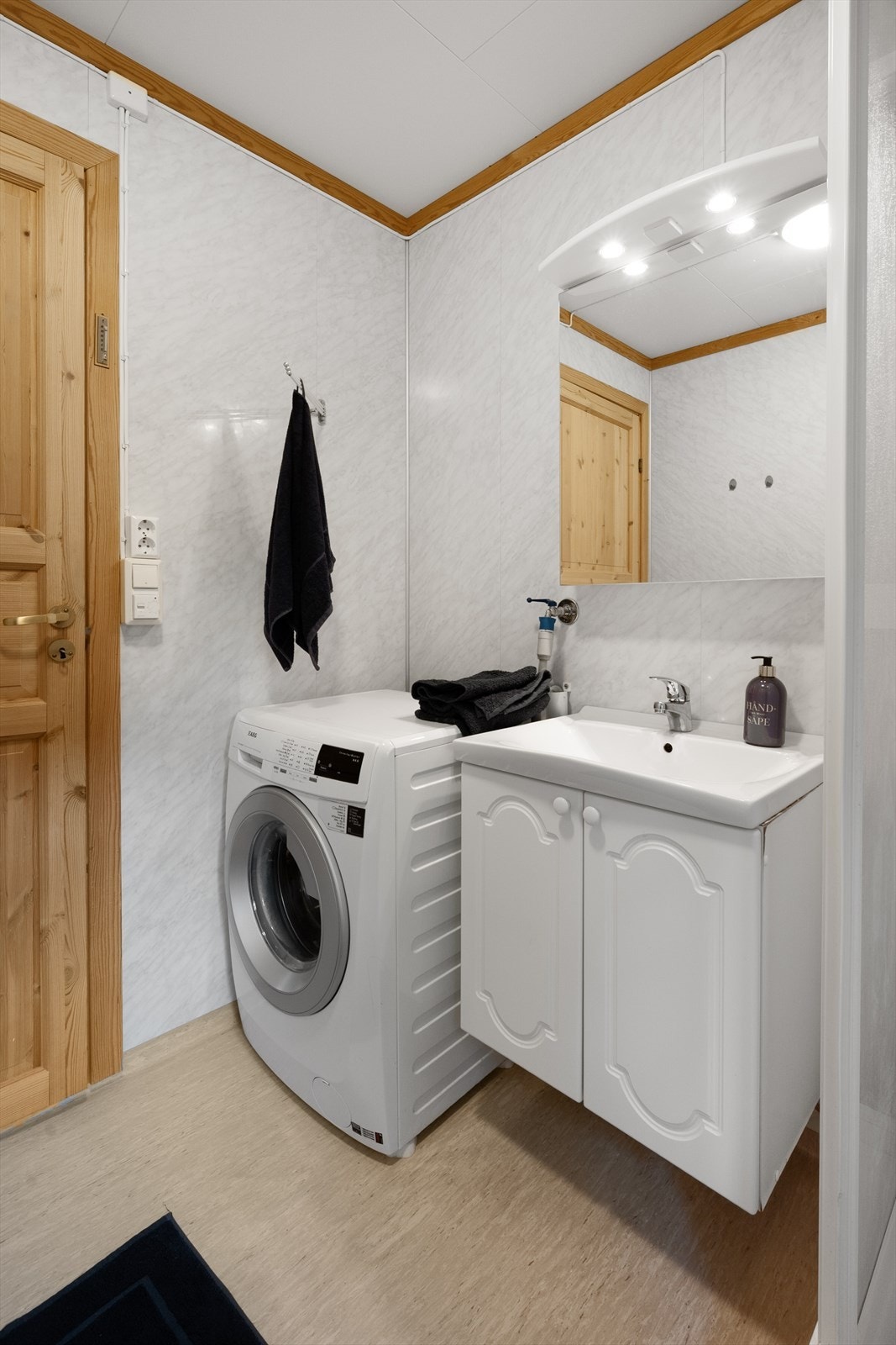 Det er opplegg for vaskemaskin. Galleribilde