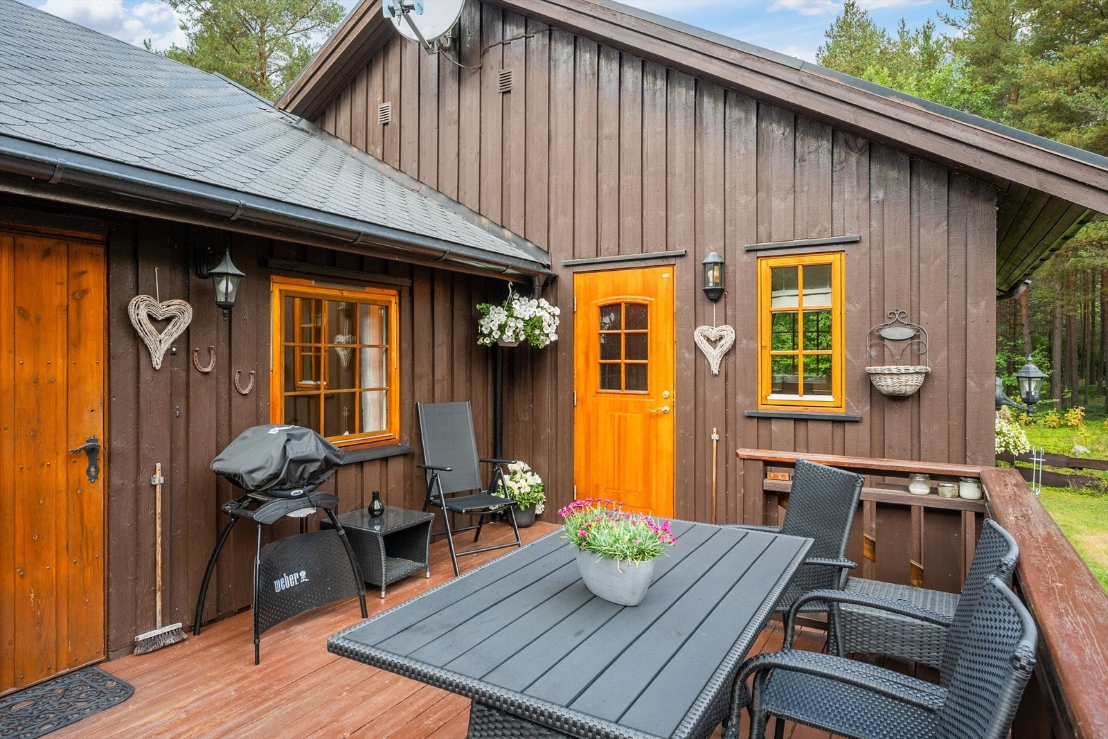 I tillegg en tilbygget del med egen inngang fra 2003. Galleribilde