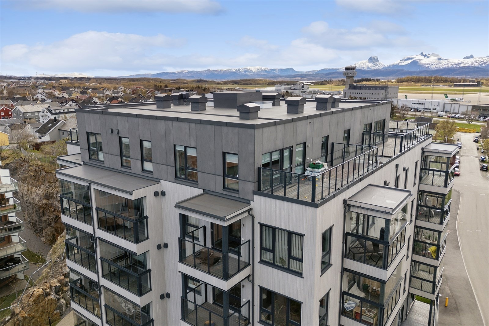 Gjør deg klar for en enklere hverdag i luftige omgivelser i Hammarn 6 - velkommen til visning! Galleribilde