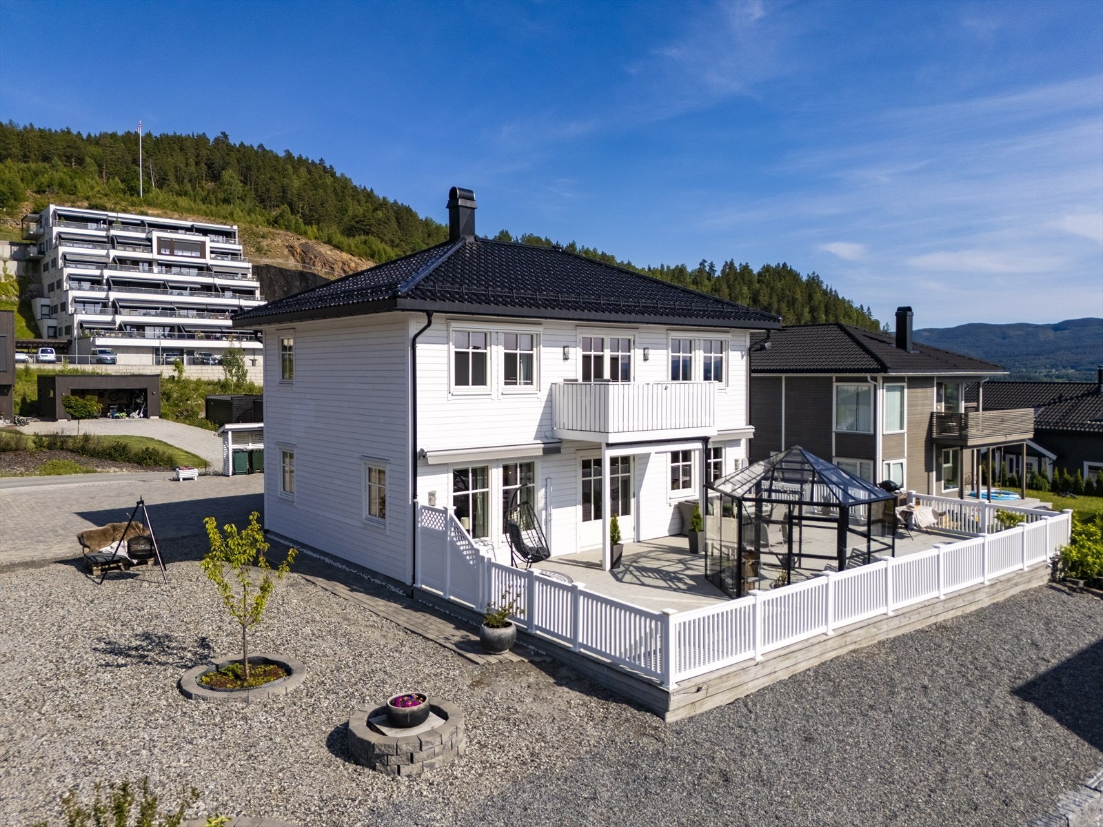 Eiendommen har gode solforhold. Galleribilde