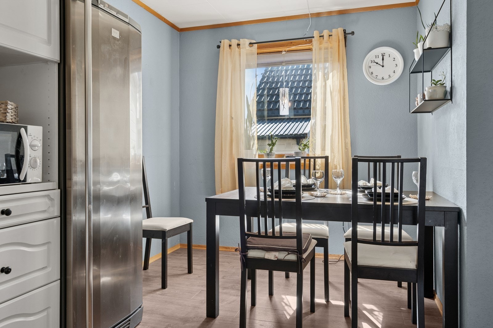 Her er det plass til stort nok spisebord for familien. Galleribilde