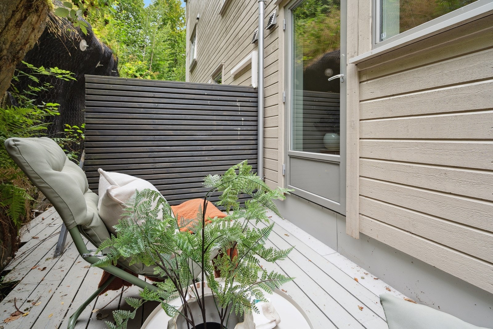 Terrasse mot øst. Galleribilde