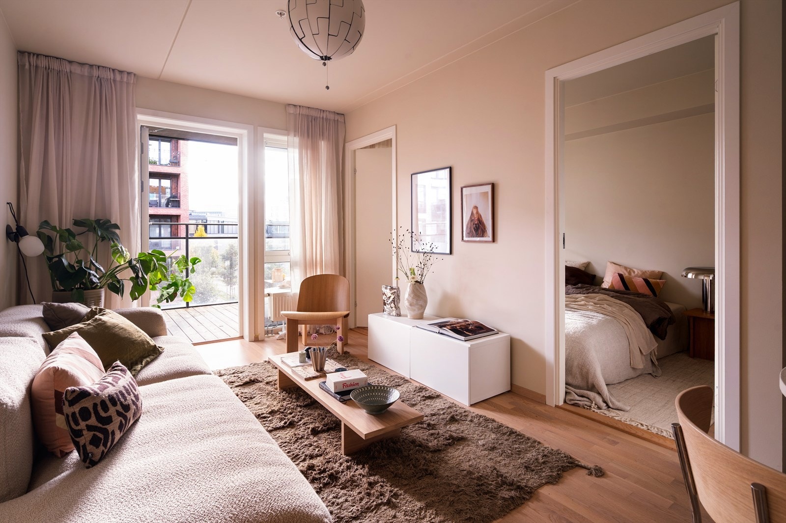 Velkommen til Malerhaugveien 32F - En lekker 2-roms leilighet med balkong, høyt og fint beliggende i 4. etasje med heis - Felles takterrasse - Fyring - Presentert av Sylvia Post ved Nordvik Bolig Galleribilde