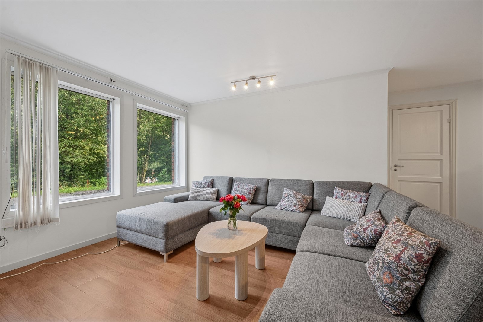 Vindusflatene slipper inn godt med naturlig lys. Galleribilde