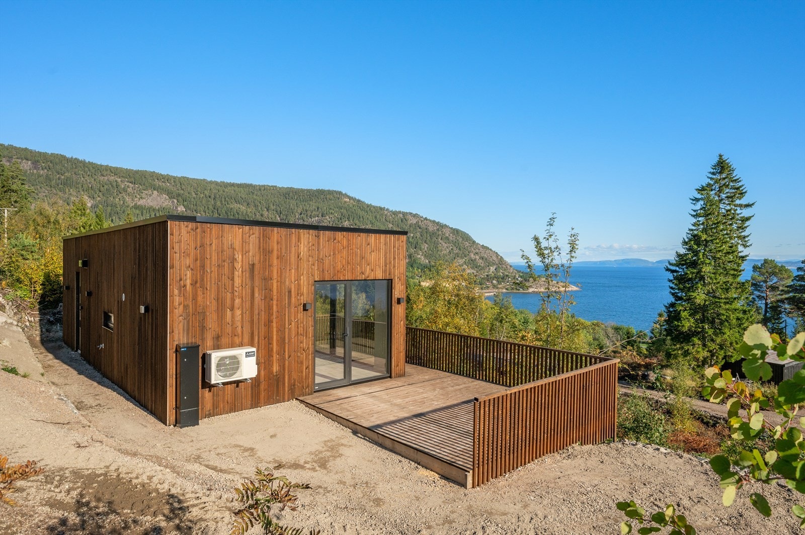 Her kan man virkelig nyte utsikten og slappe godt av med de omgivelsene en har rundt seg her. Galleribilde